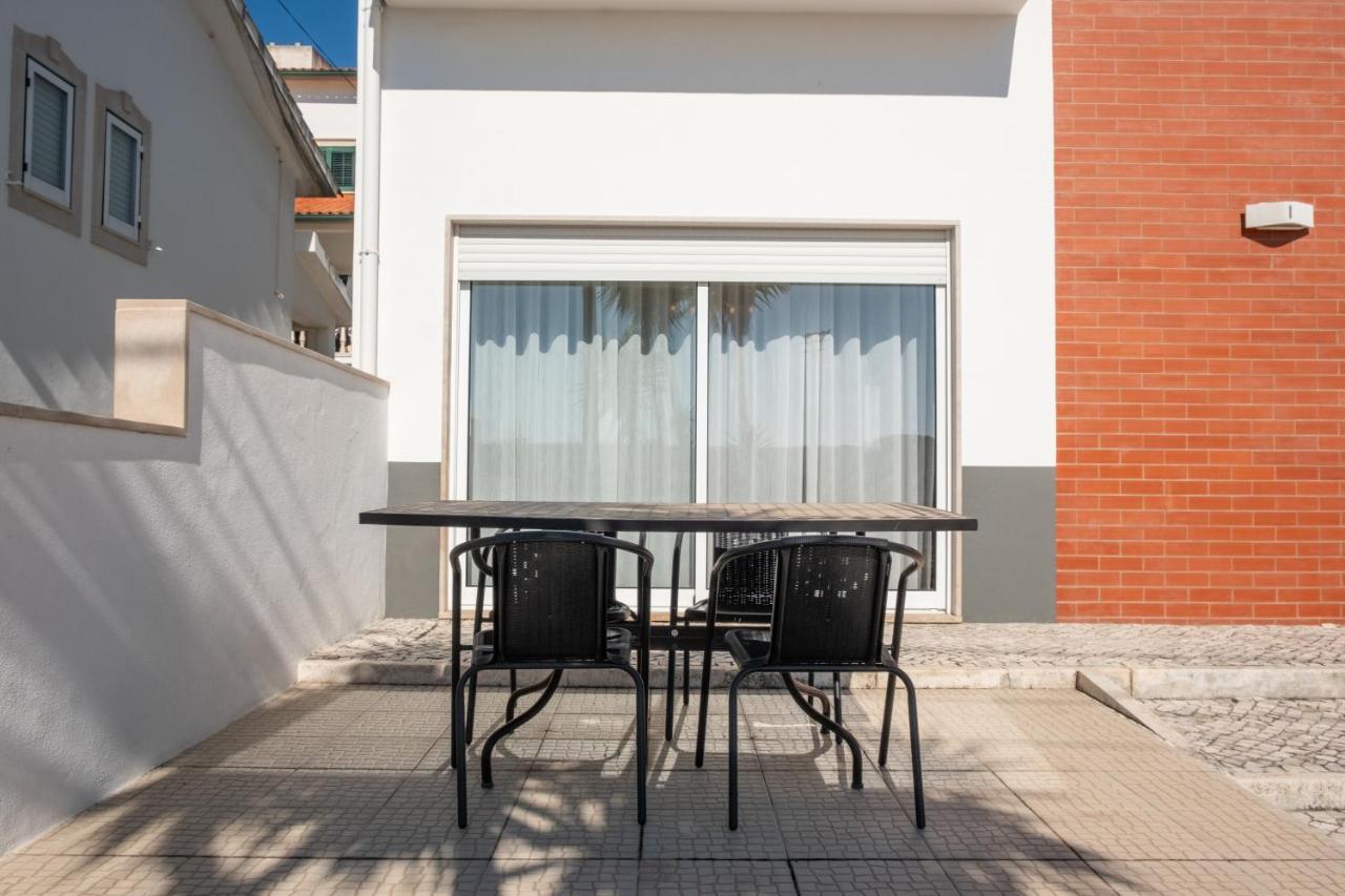 8 Rodrigues Family House - Villa With Patio Nazaré Eksteriør billede